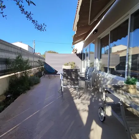 Les Palmiers, Maison Mitoyenne, Quartier Balneaire, Terrasses, Clim Hyeres